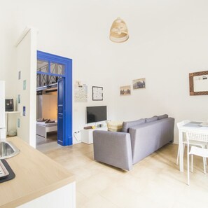 Smart TV - 6 beds - Free Parking - wifi - Old Town - Cathedral (Palermo)