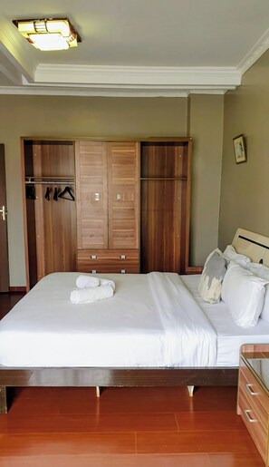 Room - Luxurious 2 Bedroom in Kilimani with Scenic Views and modern amenities (Nairobi)