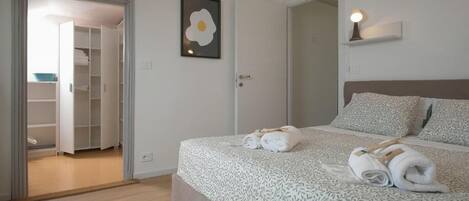 Escriptori i habitacions insonoritzades