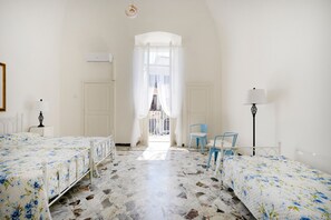 1 quarto, ferros/tábuas de passar roupa, Wi-Fi, roupa de cama