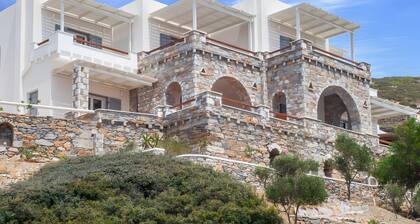 Villa 'Lila' with Sea View, Wi-Fi and Air Conditioning