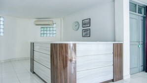 Lobby - Luxury Twin Stay with Free WiFi and Parking (Bandar Lampung)