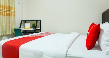 Luxury Deluxe DBL Retreat W/ Free WiFi and Parking