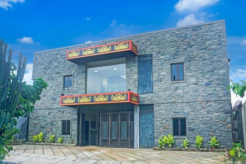 Luxury Deluxe DBL Retreat W/ Free WiFi and Parking