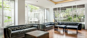 Luxury Deluxe DBL Retreat W/ Free WiFi and Parking