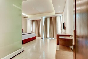 Room - Luxury Deluxe DBL Retreat W/ Free WiFi and Parking (Bali)
