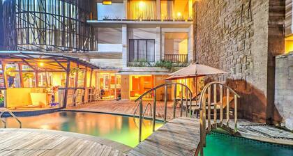 Stylish Twin Stay with Free WiFi Parking and Pool