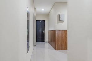 Interior - Cozy Standard Double Stay W/ Free WiFi and Parking (Bali)