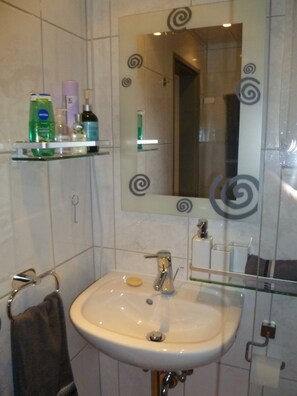 Bathroom - Vrbo Property (Reichenau)