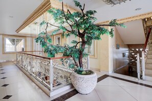 Interior - Stylish DBL Suite Escape W/ Free WiFi and Parking (Bali)