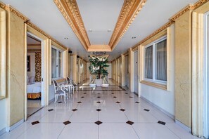 Interior - Stylish DBL Suite Escape W/ Free WiFi and Parking (Bali)