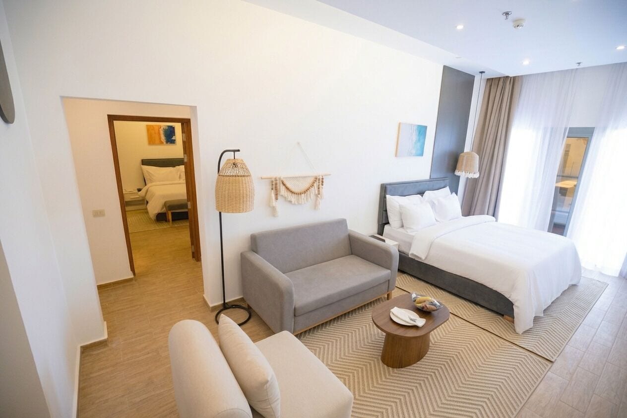 Family Suite | In-room safe, iron/ironing board, free WiFi, bed sheets
