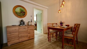 Dining - Vrbo Property (Peiting)