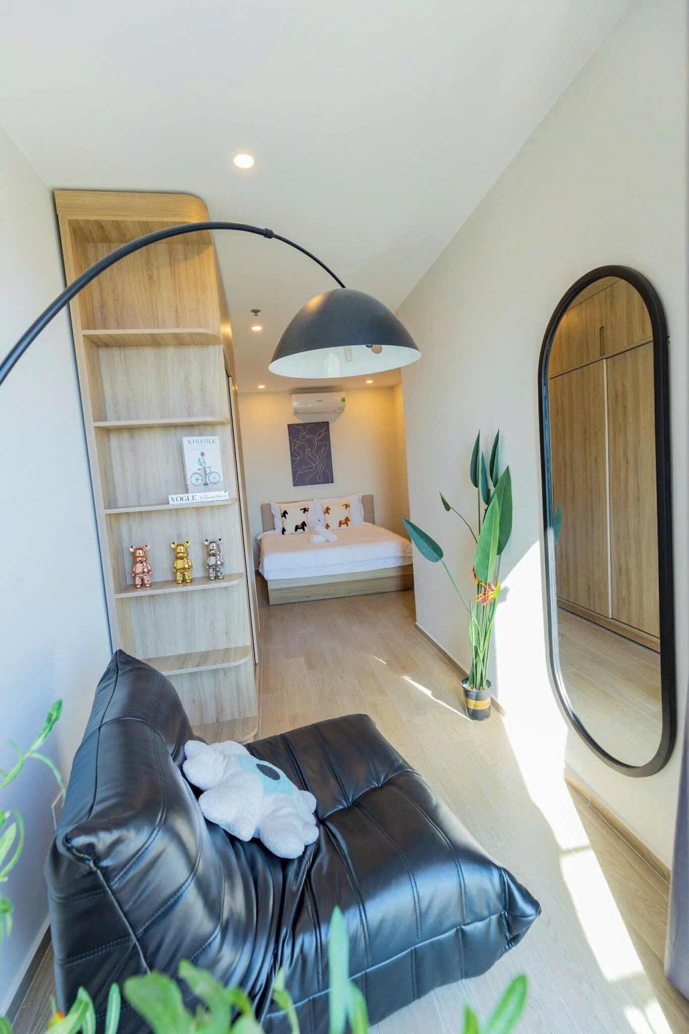  Apartment, 1 bedroom, balcony, partial sea view | Individually furnished, desk, laptop workspace, blackout curtains