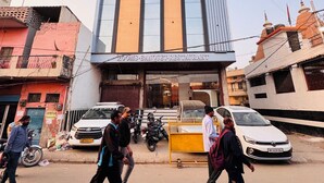 A building with a sign reading 'Krishna Continental.' - Hotel Krishna Continental  (Prayagraj)
