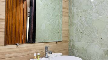 Chambre Deluxe, vue ville | Salle de bain