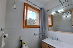 Bathroom - Riviera Countryside Family Villa (Le Bar sur loup)