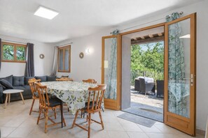 Interior - Riviera Countryside Family Villa (Le Bar sur loup)