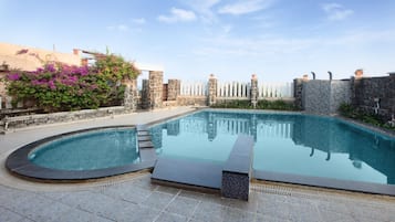 Villa – deluxe | Basseng