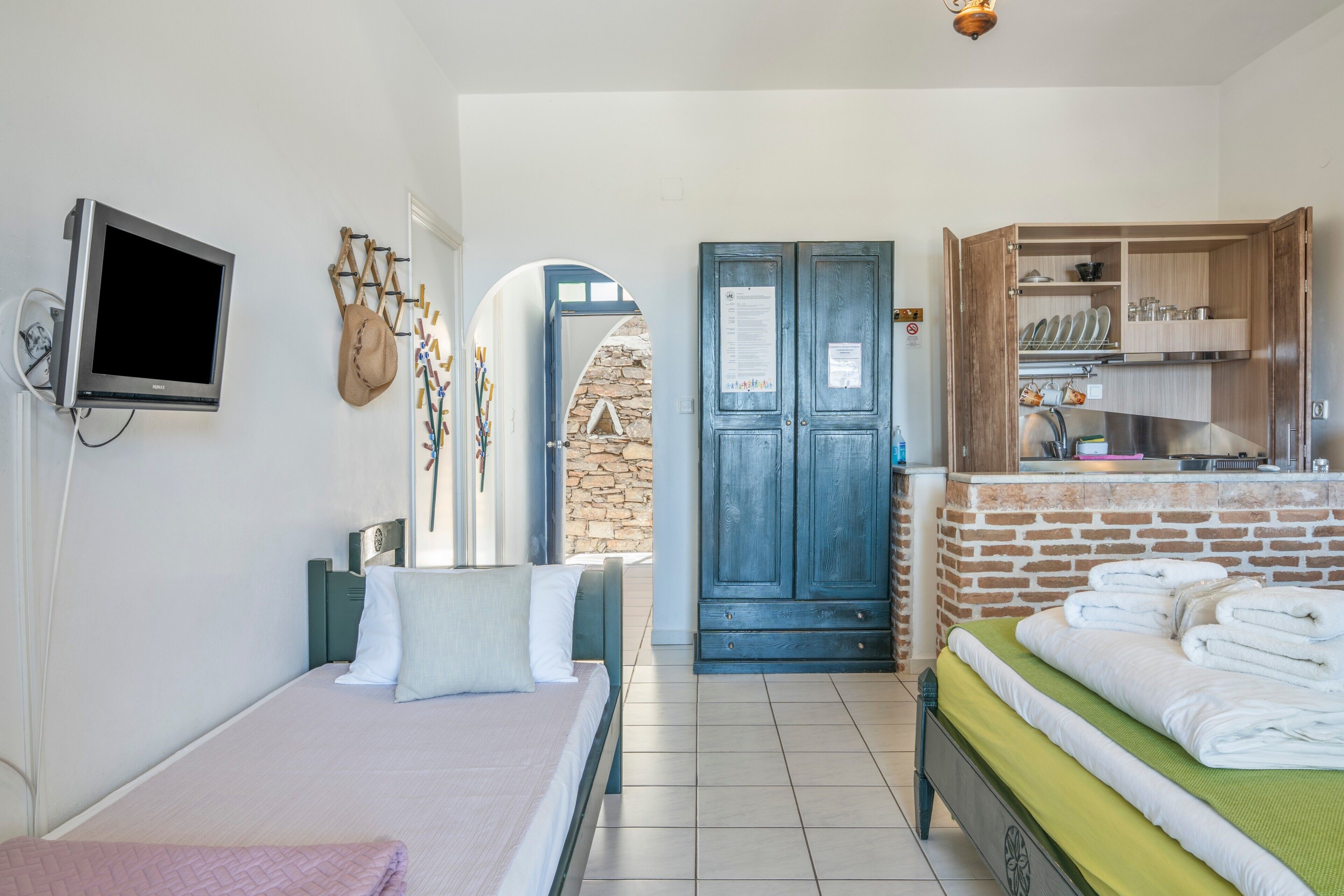 1 bedroom, WiFi, bed sheets