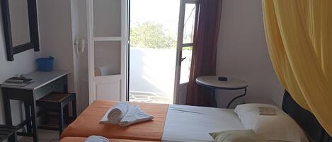 1 bedroom, WiFi, bed sheets