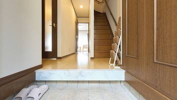 Apartamento superior, 3 quartos, para não fumantes (maisonette) | Wi-Fi de cortesia, roupa de cama