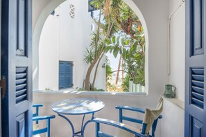 Property grounds - Room 12 at Pagali Hotel in Amorgos (Órmos Aiyialís)