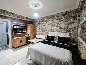 Quarto casal ou duplo luxo, sacada, vista para a cidade