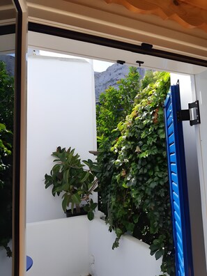 Interior - Room 1 at Pagali Hotel with Garden View (Órmos Aiyialís)