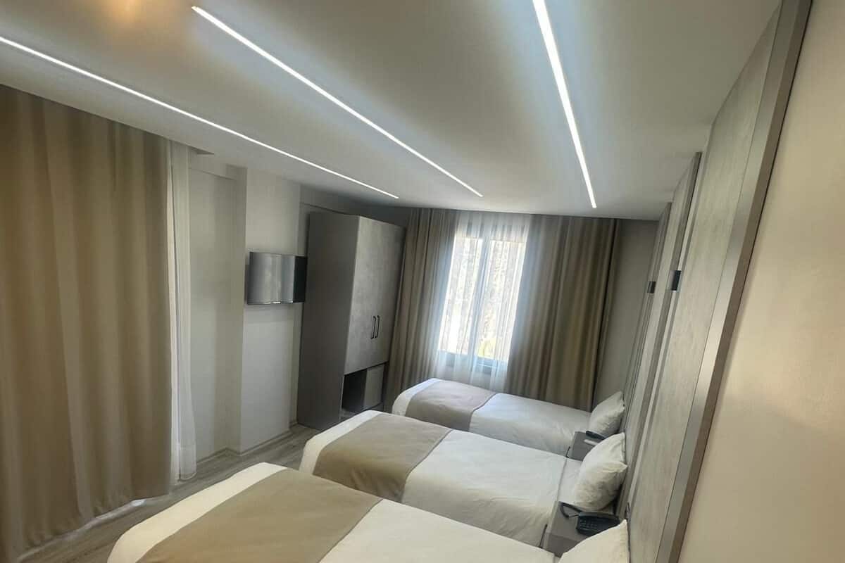 Classic Triple Room, Balcony, City View | Free WiFi