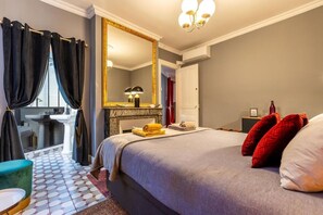 Room - Stylish Montpellier Apartment for 4 (Montpellier)