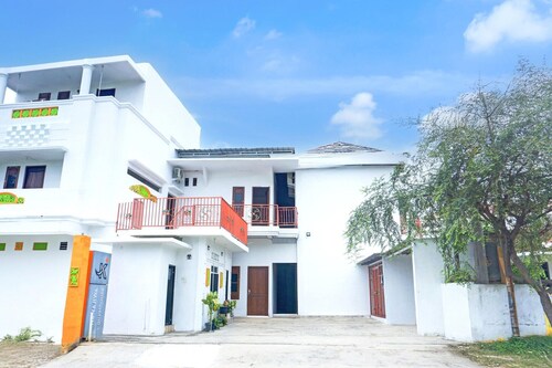 Cozy Double Escape W/ Free WiFi and Parking