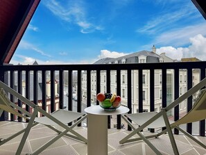 Property grounds - Urban Elite YourHostHelper (Deauville)