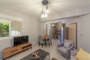 Interior - Althea Suites 3 by Rentals Pro - Nea Moudania Halkidiki (Nea Moudania)