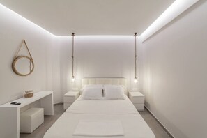 2 bedrooms, iron/ironing board, WiFi, bed sheets - Althea Suites 2 by Rentals Pro - Nea Moudania Halkidiki (Nea Moudania)