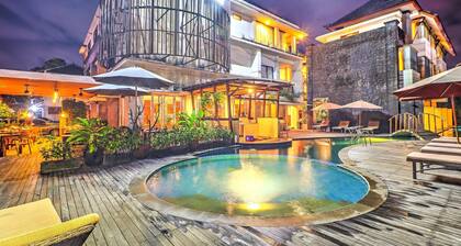 Family Friendly Luxury Suite with Pool Access