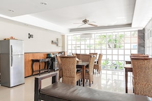 Dining - Modern Twin Suite Stay with Free WiFi and Parking (Bali)