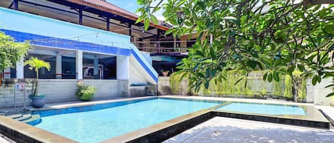 Holiday Home Swimming Pool