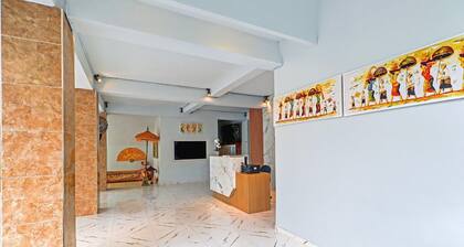 Stylish Double Suite Escape W/ Free WiFi and Pool