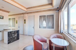 Interior - Modern Twin Suite Stay W/ Free WiFi and Pool (Bali)