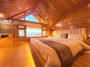 Free WiFi, bed sheets - Aristocrat Darjeeling Near Gandhi RD (Darjeeling)