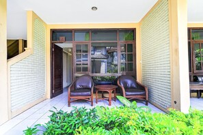Bedroom - Stylish Double Suite Escape with Parking (Bali)