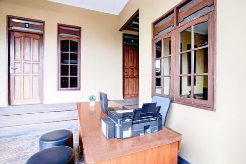 Luxury Deluxe DBL Retreat W/ Free WiFi and Parking