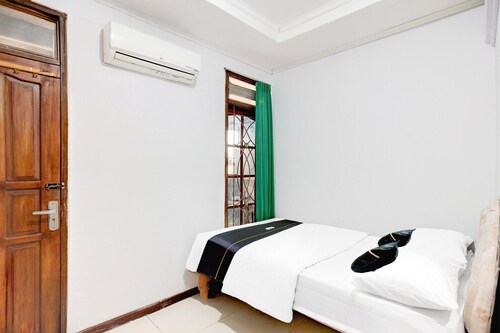 Cozy Single Stay with Free WiFi and Parking