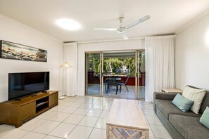 TV - Solace at Amphora | Pool & Beach Escape (Palm Cove)