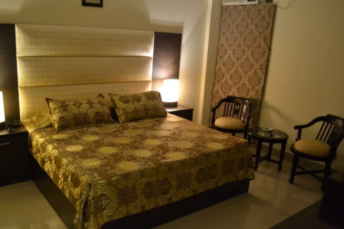 Deluxe Double Room, City View