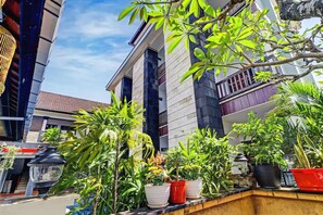 Property grounds - Stylish Twin Stay with Free WiFi Parking and Pool (Bali)