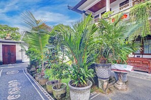 Property grounds - Stylish Twin Stay with Free WiFi Parking and Pool (Bali)