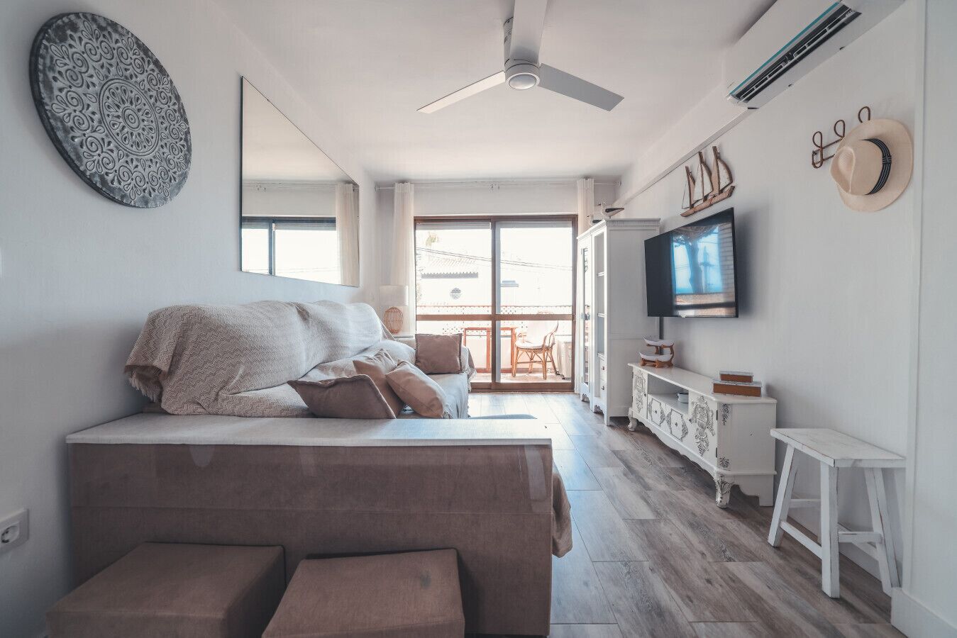 TV