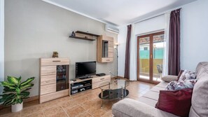 TV - Villa Danijela by Villas Guide (Barban)